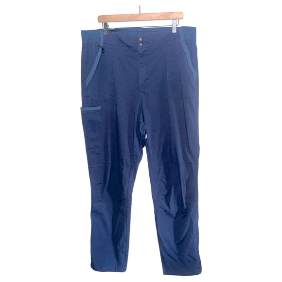 Carhartt Women's‎ Rugged Flex Ripstop Utility Cargo Scrub Pant- Size 2XL - Picture 2 of 16